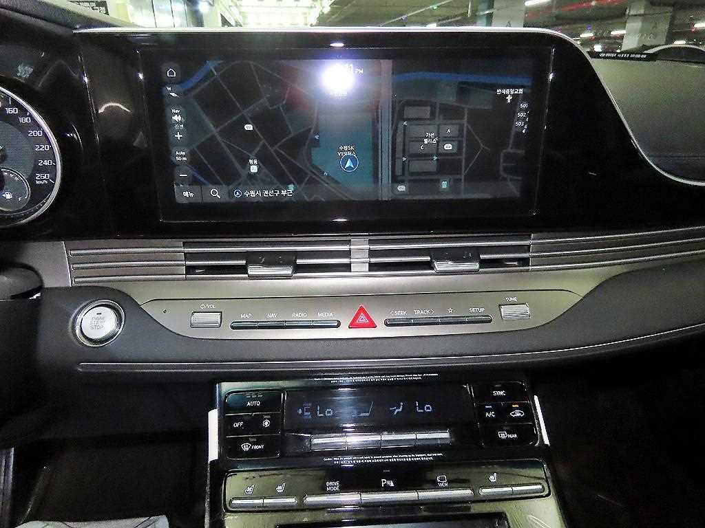 HYUNDAI Grandeur - Vista 11