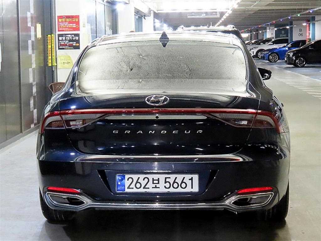 HYUNDAI Grandeur - Vista 5