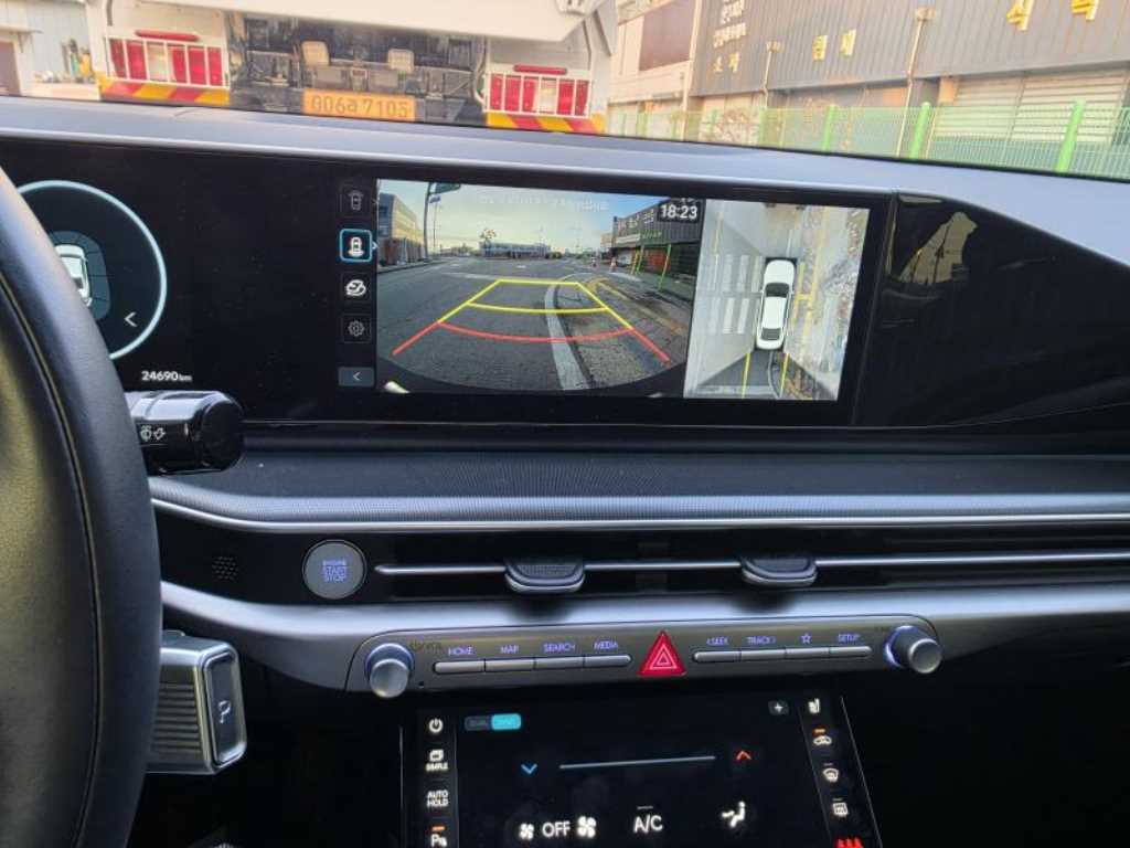 HYUNDAI Grandeur - Vista 5