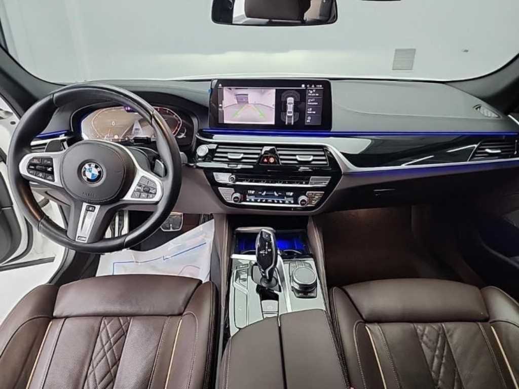 BMW 5 Series - Vista 4