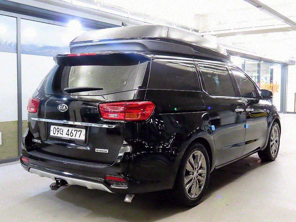 KIA Carnival - Vista 4