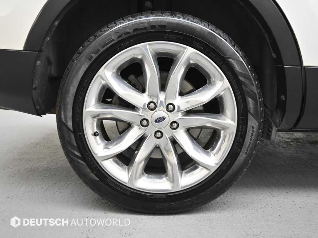 Ford Explorer - Vista 5