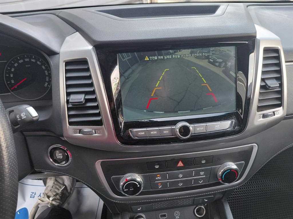 Ssangyong Rexton - Vista 7