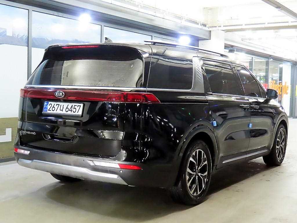 KIA Carnival - Vista 4