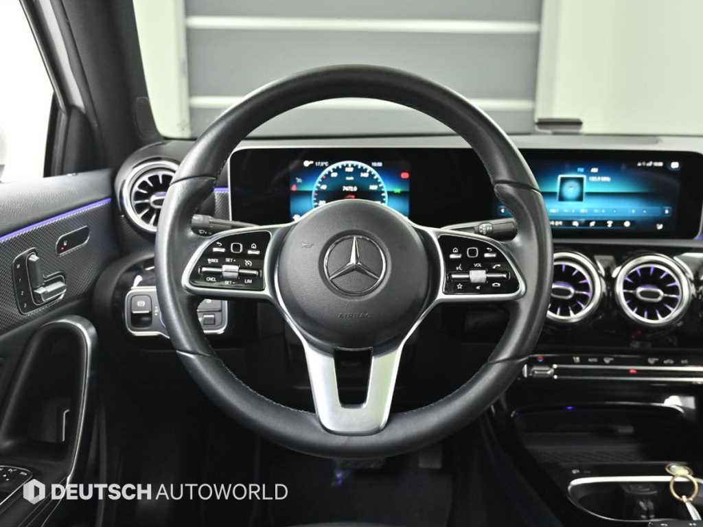 Mercedes Benz A Class 2020 Blanco - Importación desde Corea - HF Imports Iquique - Foto 13