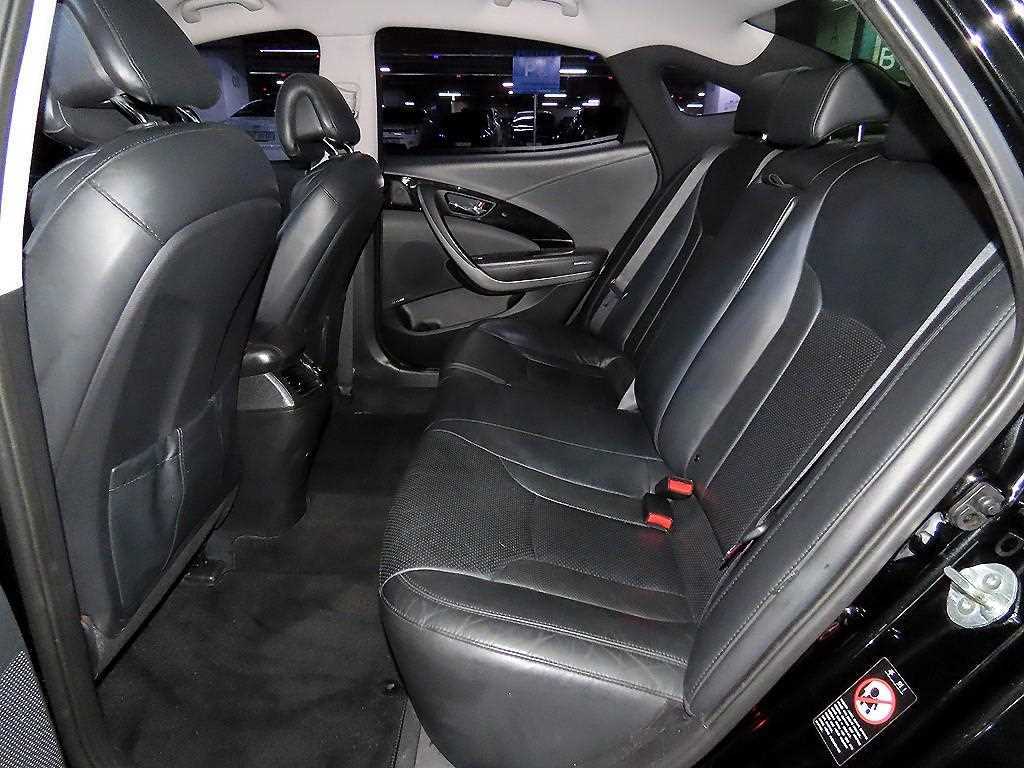 HYUNDAI Grandeur - Vista 7