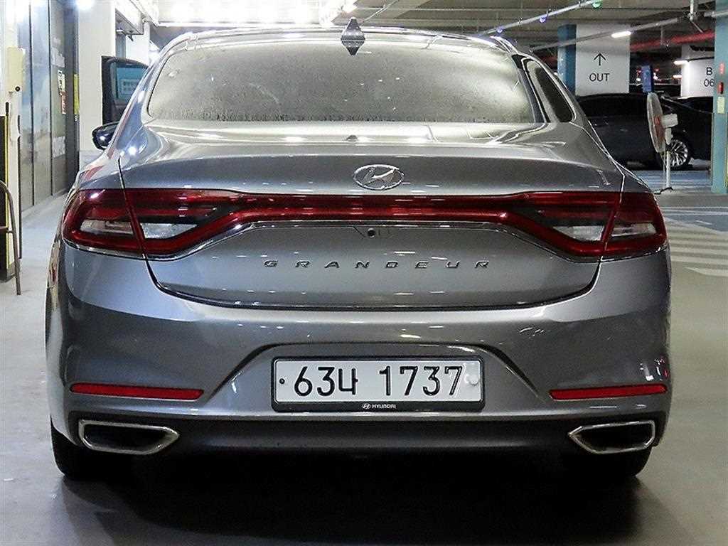 HYUNDAI Grandeur - Vista 5