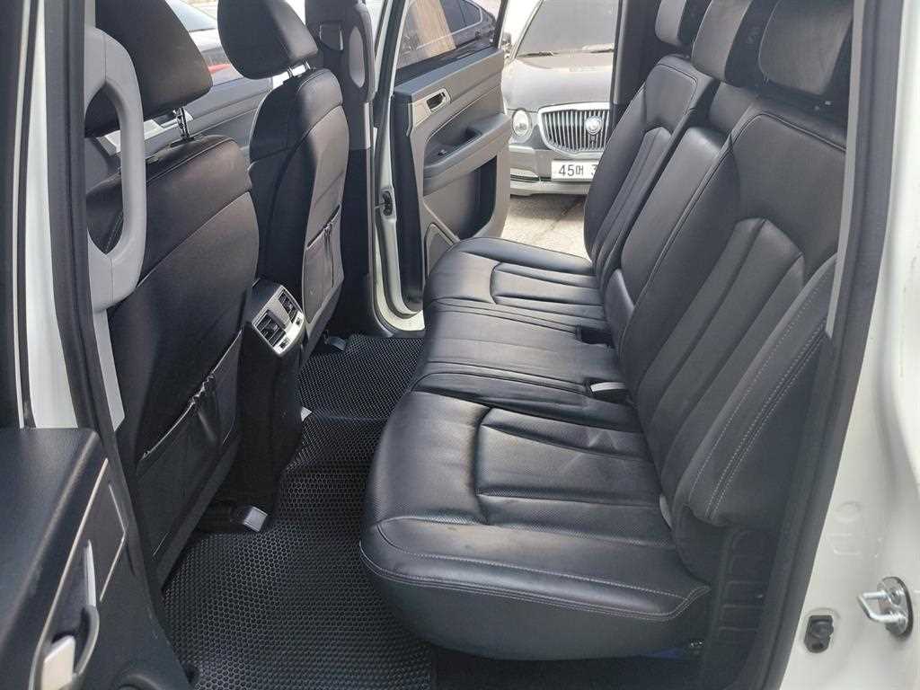 Ssangyong Rexton 2018 Blanco - Importación desde Corea - HF Imports Iquique - Foto 14