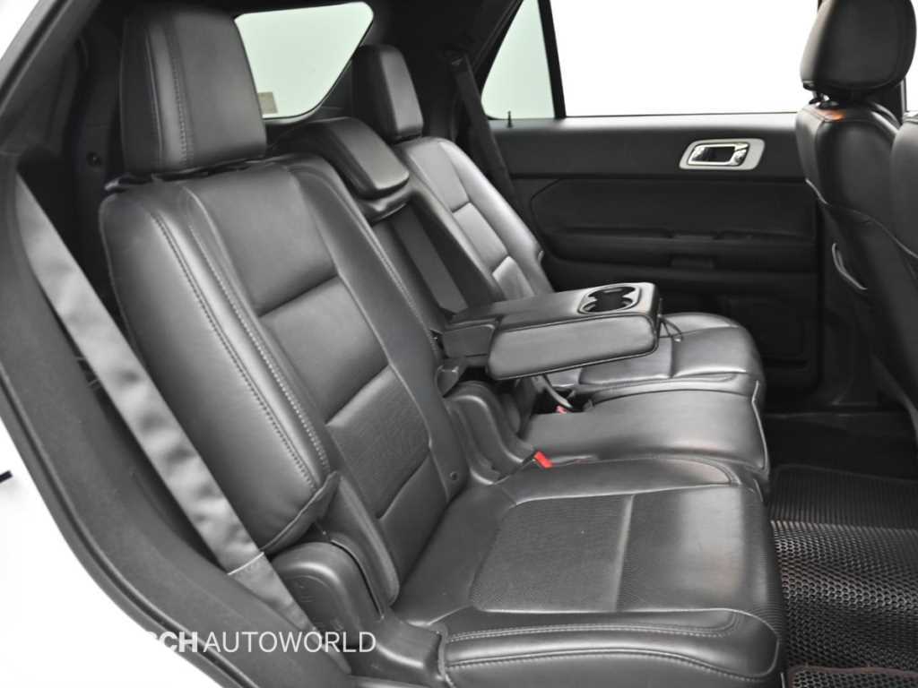 Ford Explorer - Vista 12