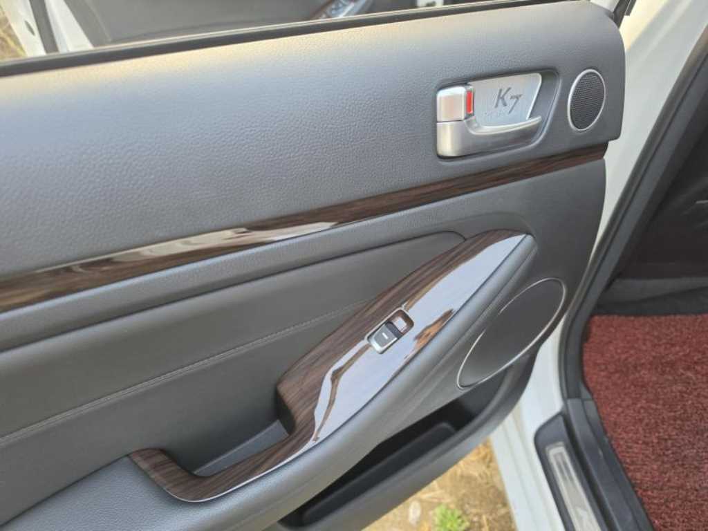 KIA K7 - Vista 11
