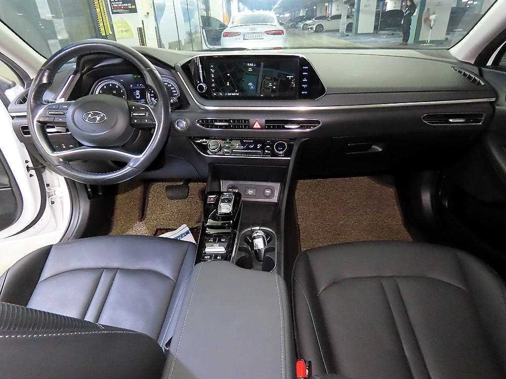 HYUNDAI Sonata - Vista 10