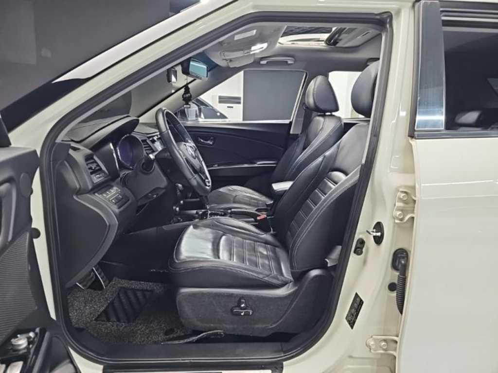 Ssangyong Tivoli 2016 - Importación desde Corea - HF Imports Iquique - Foto 18