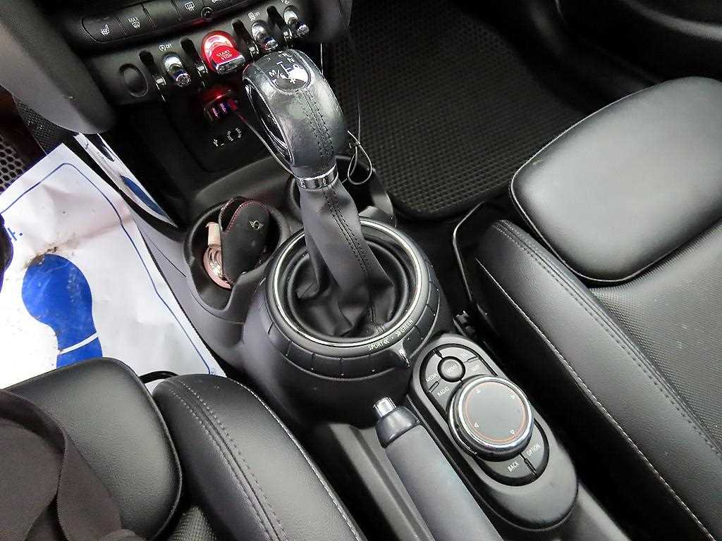 Mini Cooper - Vista 11