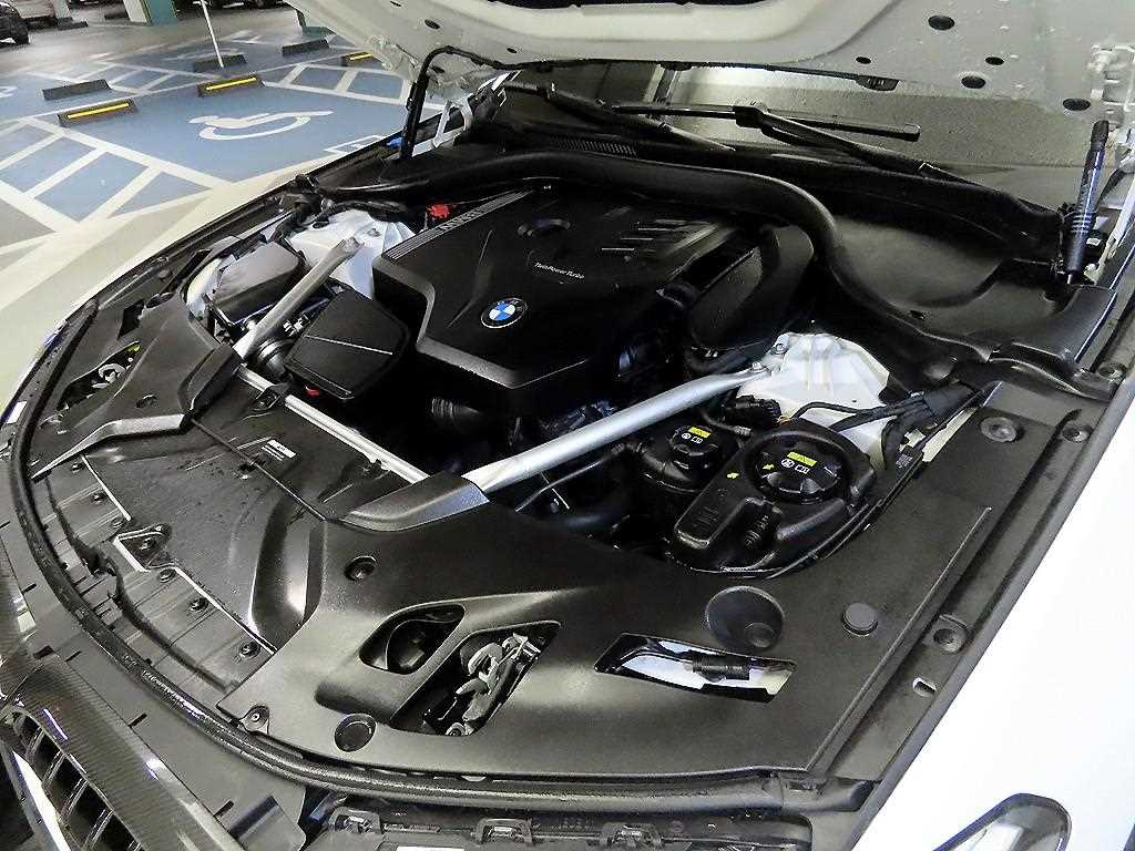 BMW 5 Series 2022 Blanco - Importación desde Corea - HF Imports Iquique - Foto 19