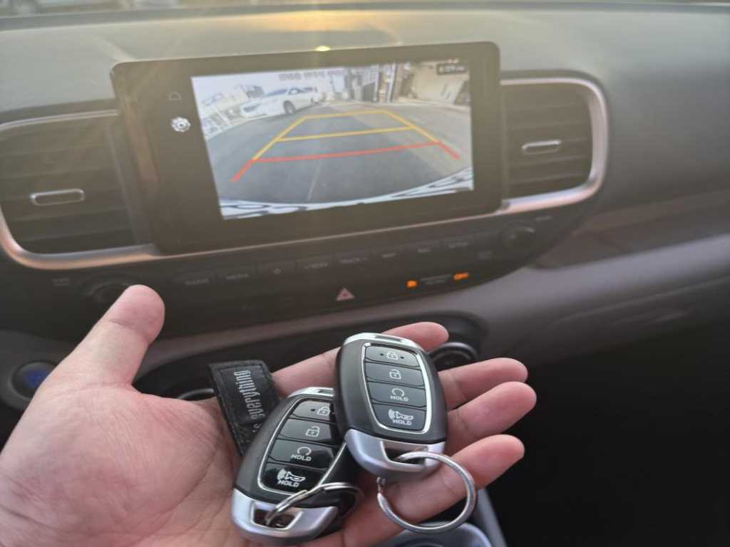 HYUNDAI Venue - Vista 9