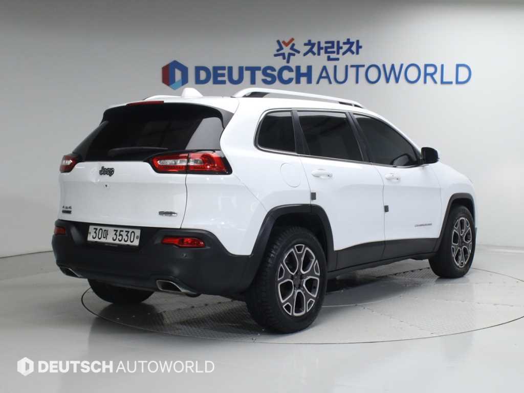 Jeep Cherokee - Vista 2