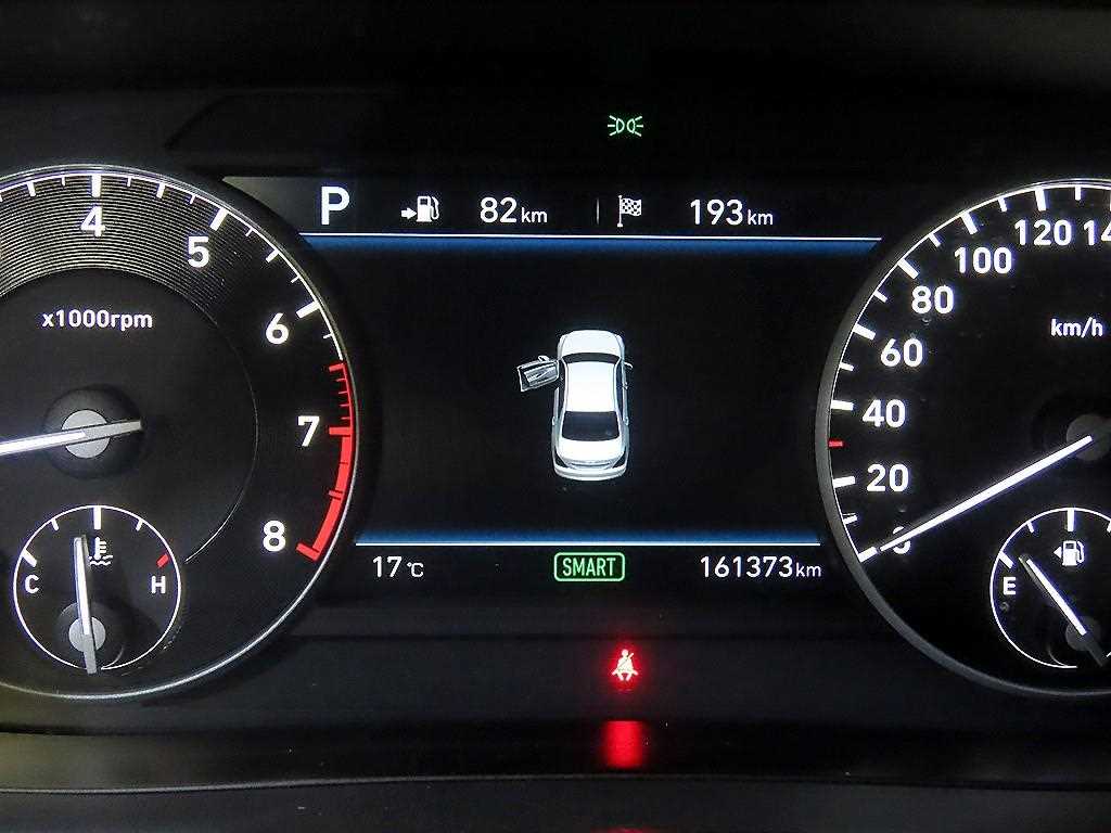 Genesis EQ900 - Vista 9