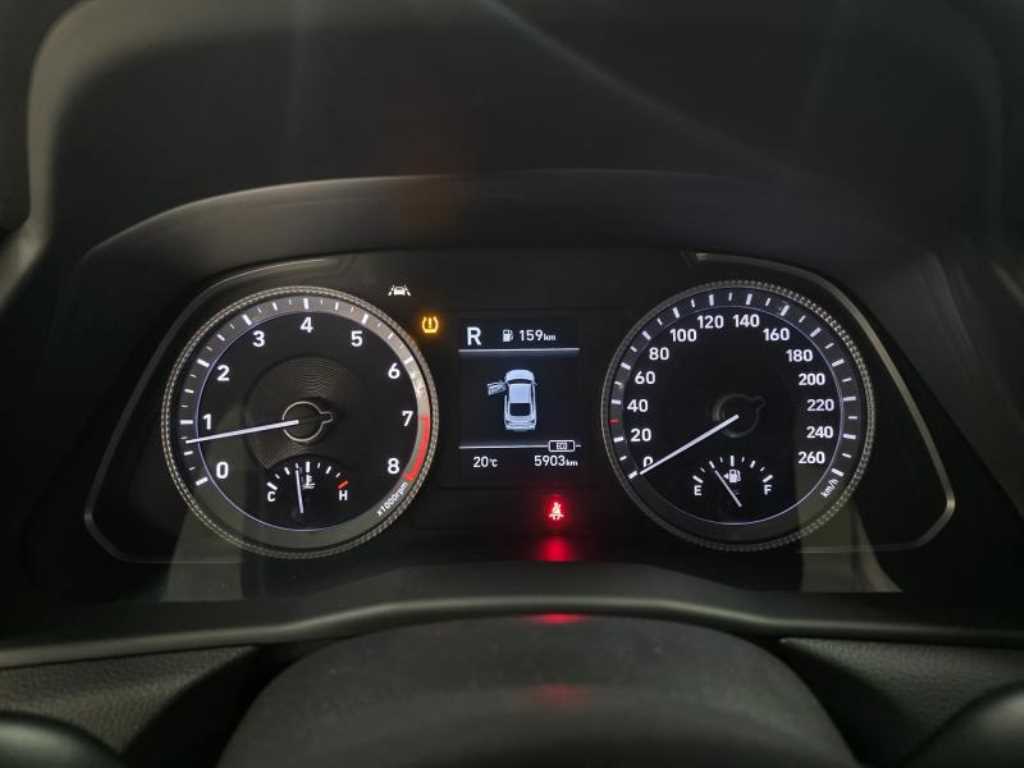 HYUNDAI Sonata - Vista 8