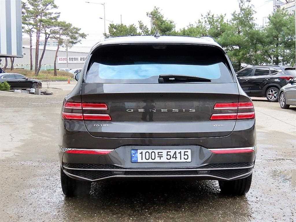 Genesis GV80 - Vista 4
