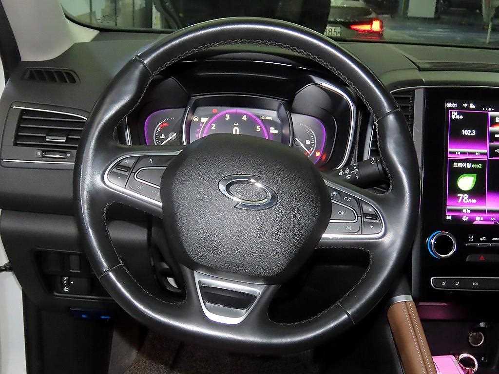 SAMSUNG QM6 - Vista 8