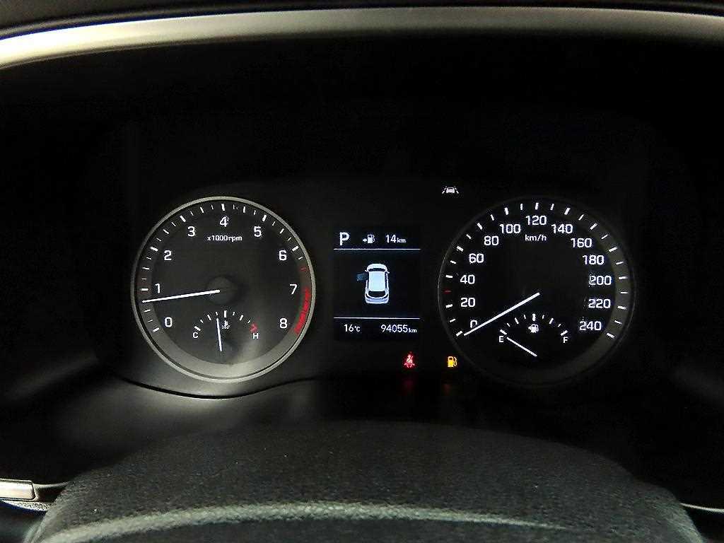 HYUNDAI Tucson - Vista 9