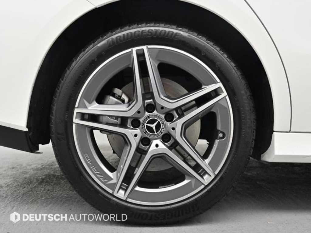 Mercedes Benz CLA Class - Vista 6