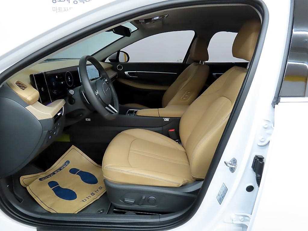 HYUNDAI Sonata - Vista 5