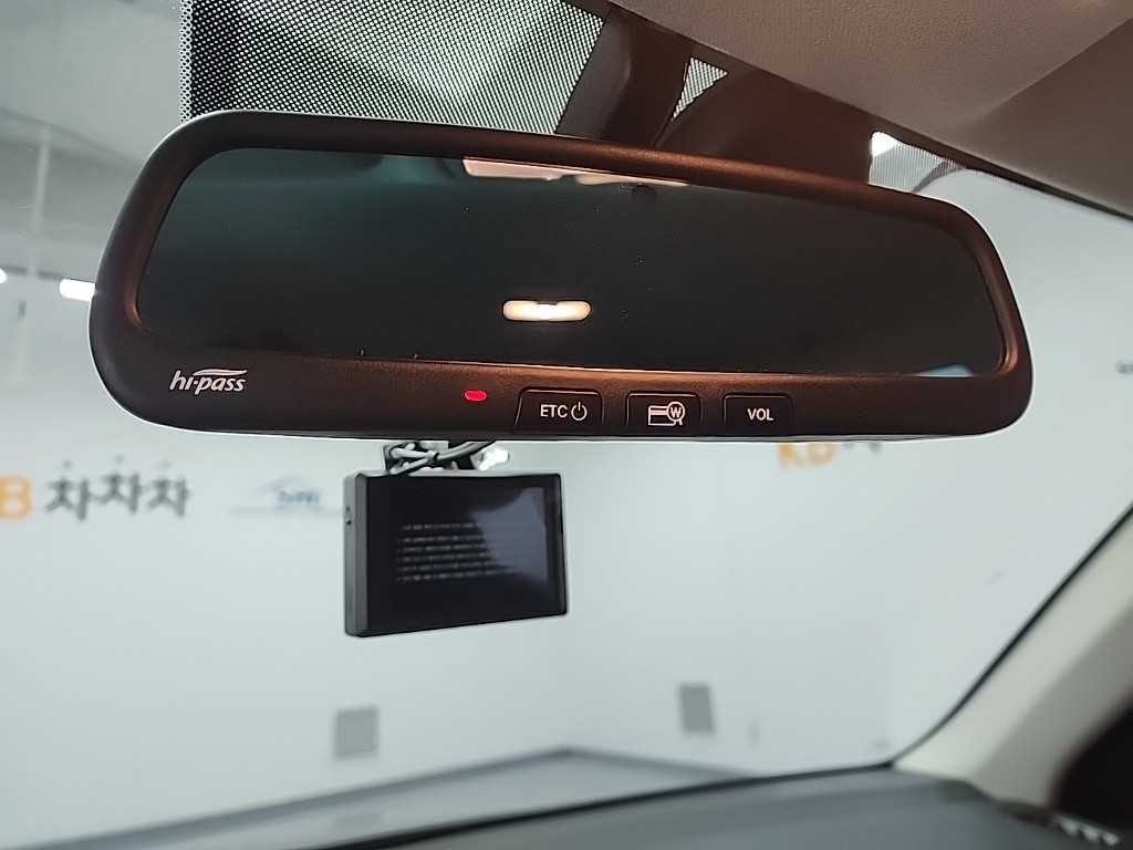 HYUNDAI Venue 2020 Negro - Importación desde Corea - HF Imports Iquique - Foto 17