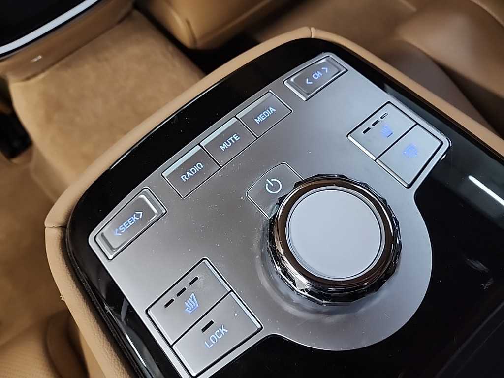 Genesis G80 2025 Negro - Importación desde Corea - HF Imports Iquique - Foto 14