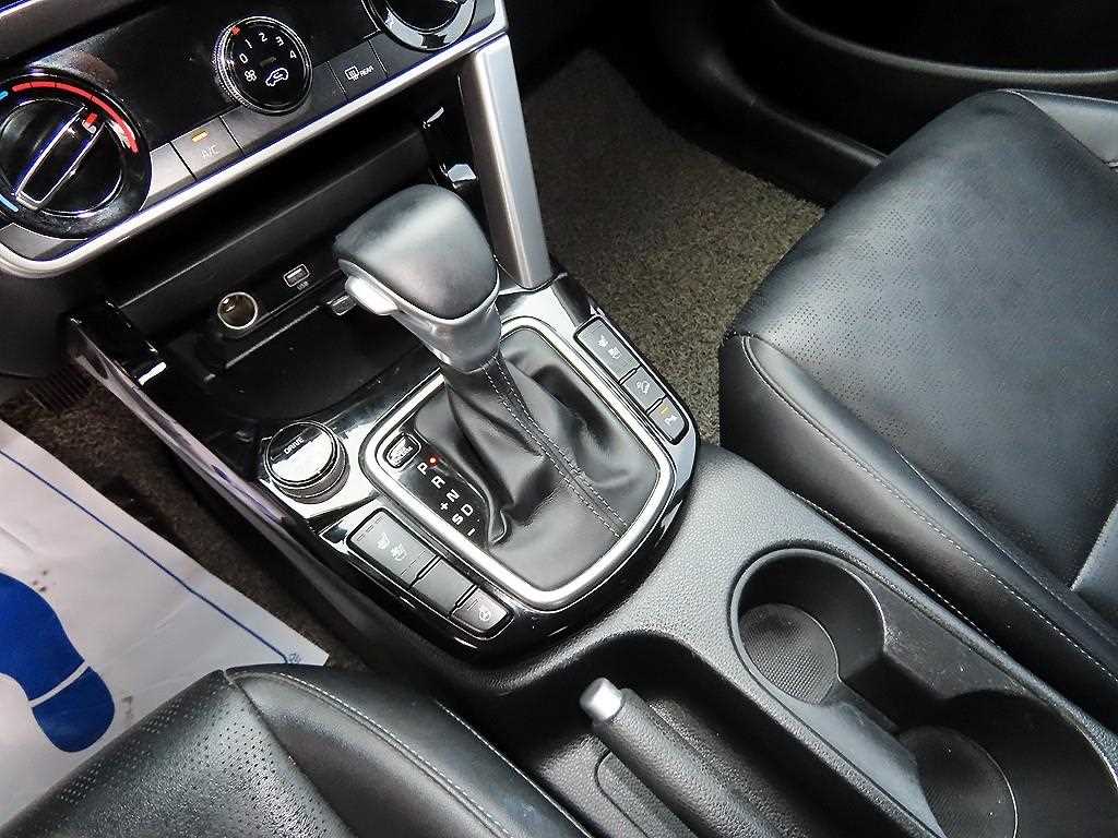 KIA Seltos - Vista 10