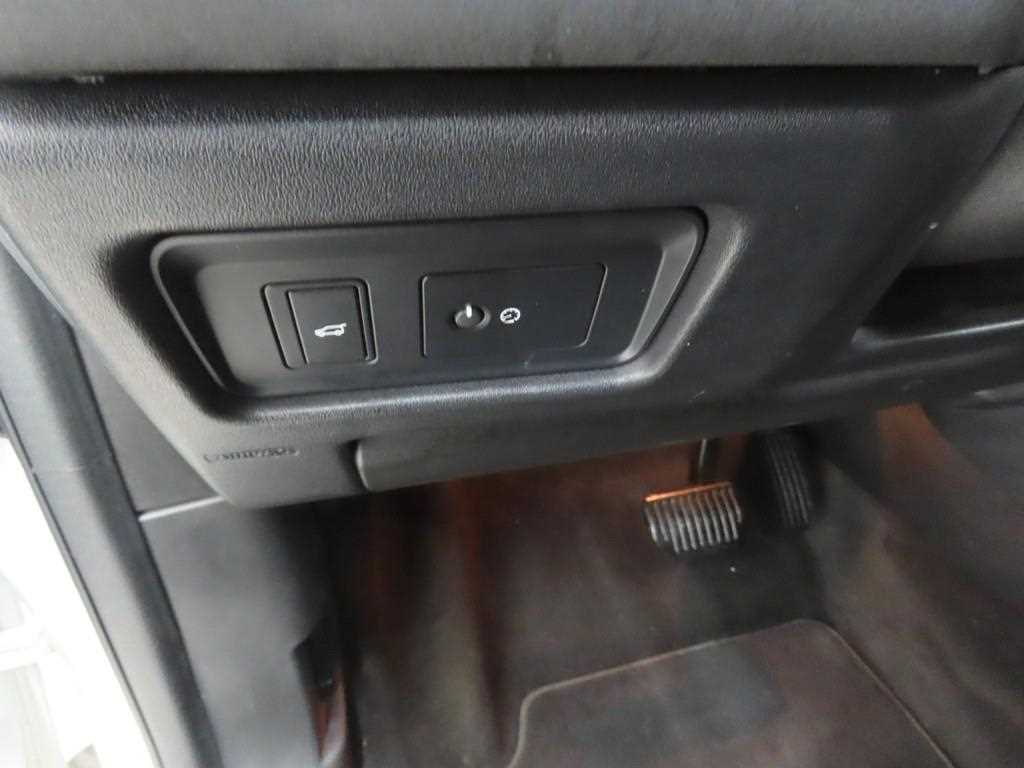 Land Rover Discovery Sports - Vista 10