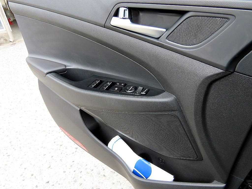 HYUNDAI Tucson - Vista 11