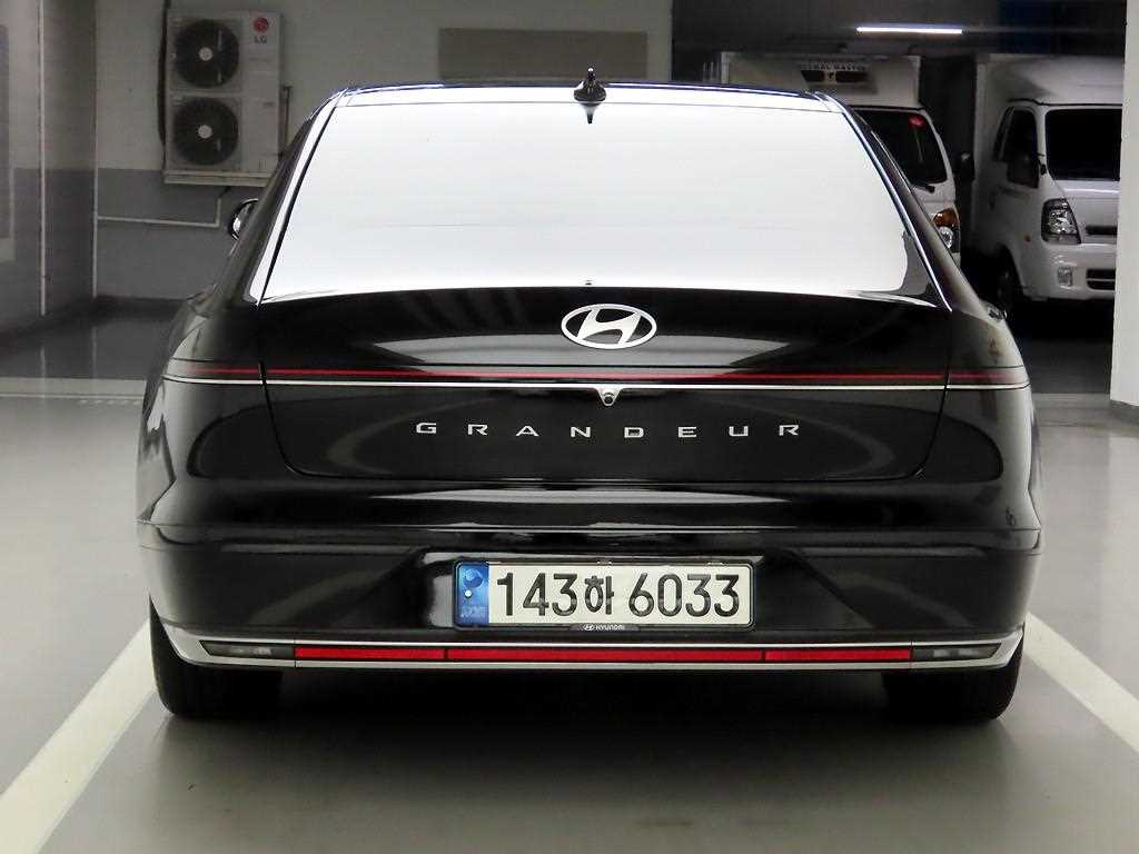 HYUNDAI Grandeur - Vista 4