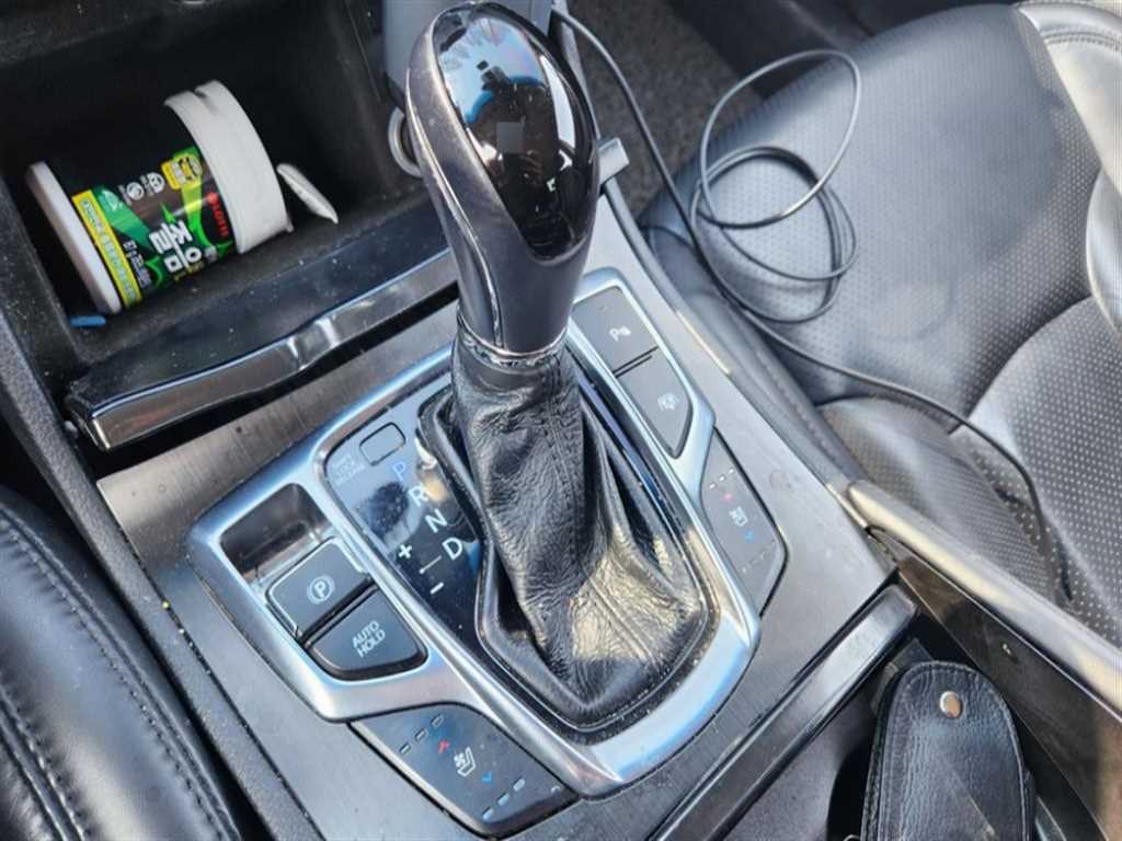 HYUNDAI Grandeur - Vista 10