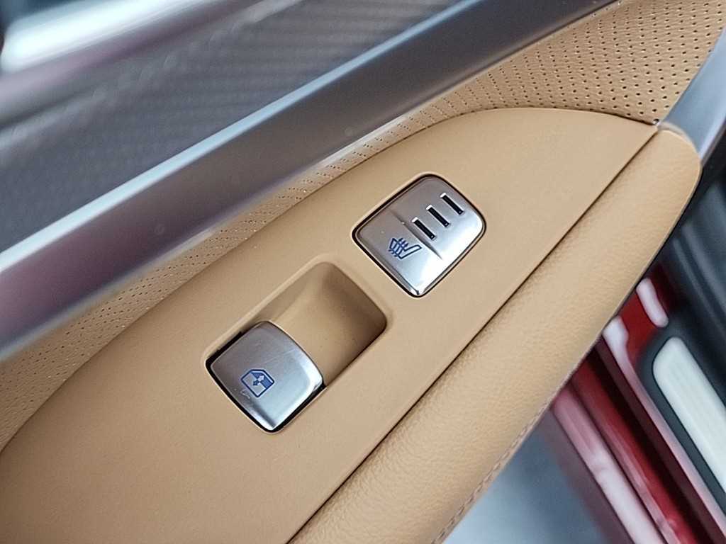 Genesis G70 2025 Rojo - Importación desde Corea - HF Imports Iquique - Foto 14