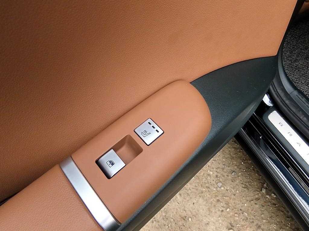 HYUNDAI Grandeur 2023 Negro - Importación desde Corea - HF Imports Iquique - Foto 15