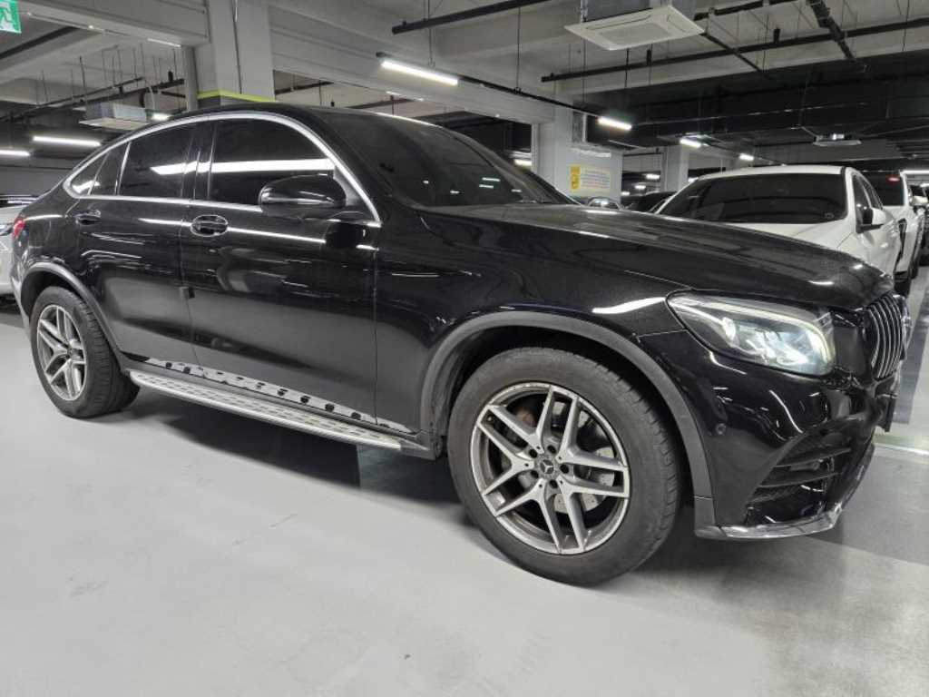 Mercedes Benz GLC Class - Vista 3