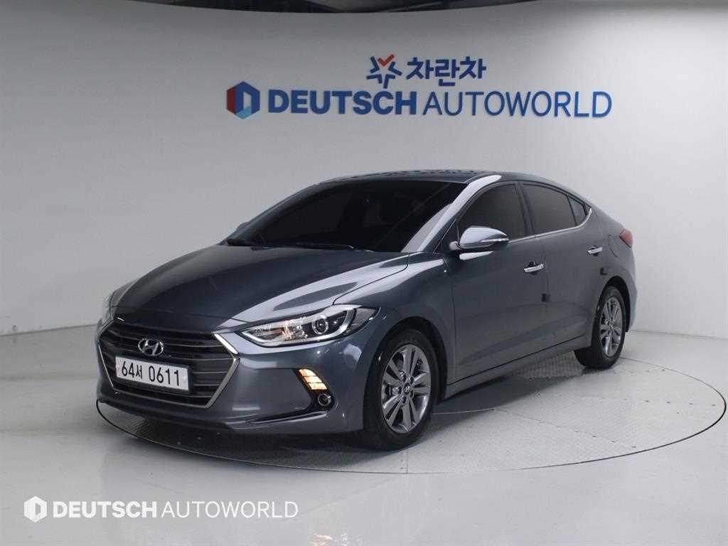 HYUNDAI Avante - Vista 2