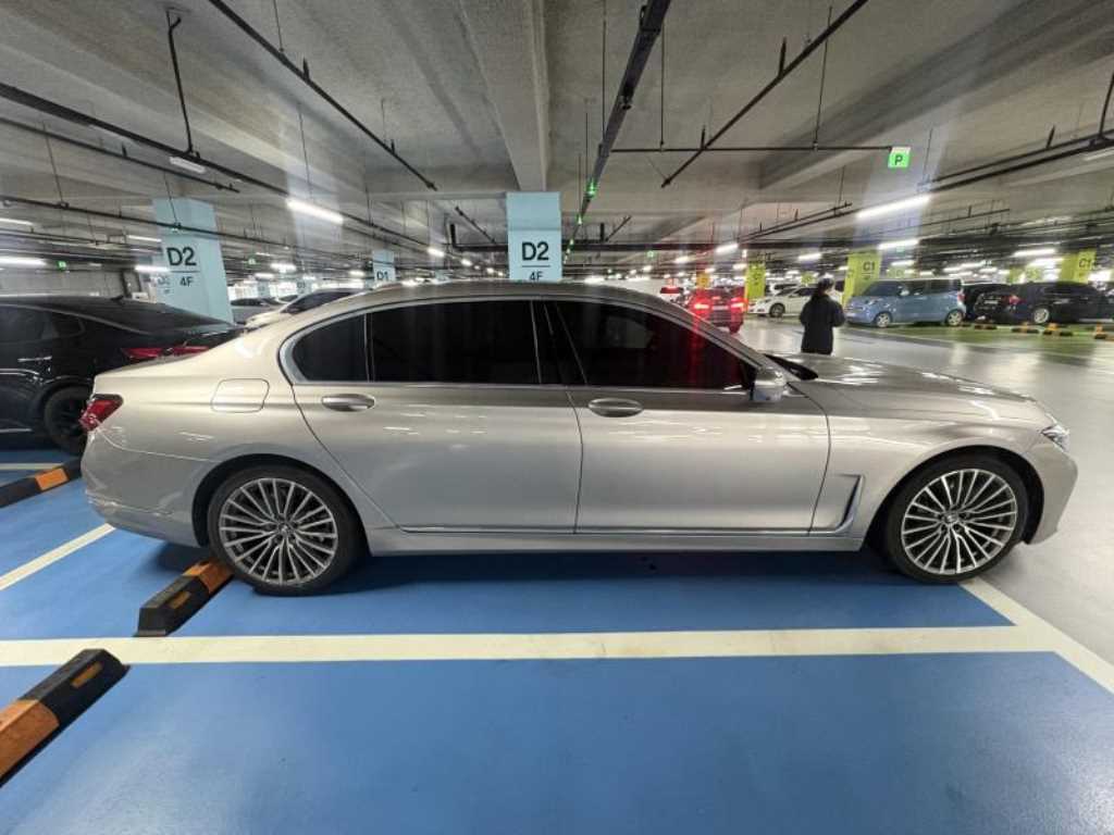 BMW 7 Series - Vista 6
