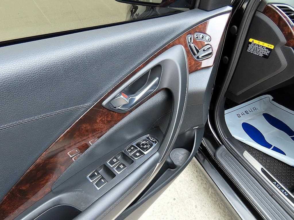 HYUNDAI Aslan - Vista 12