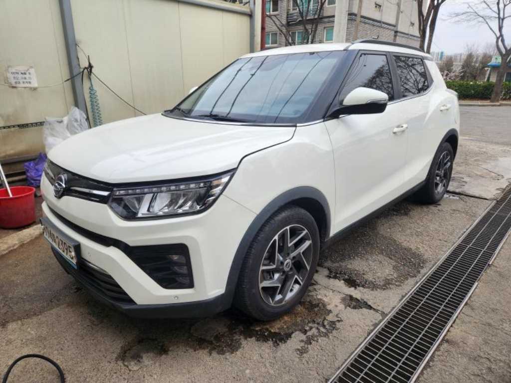 Ssangyong Tivoli - Vista 2