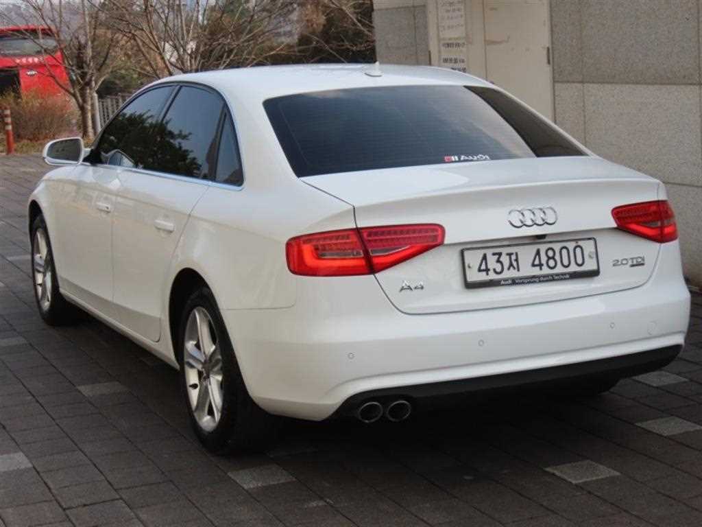 Audi A4 - Vista 4
