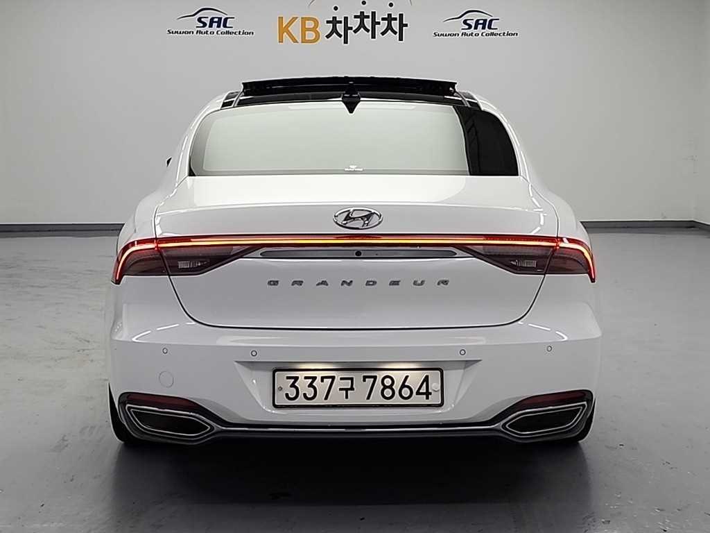 HYUNDAI Grandeur - Vista 3