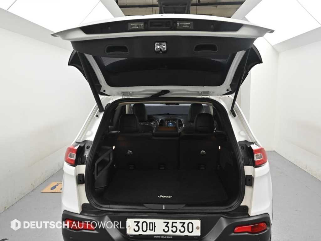 Jeep Cherokee 2015 Blanco - Importación desde Corea - HF Imports Iquique - Foto 19