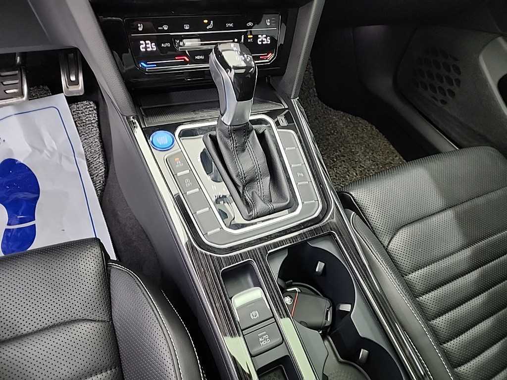 Volkswagen Passat - Vista 8