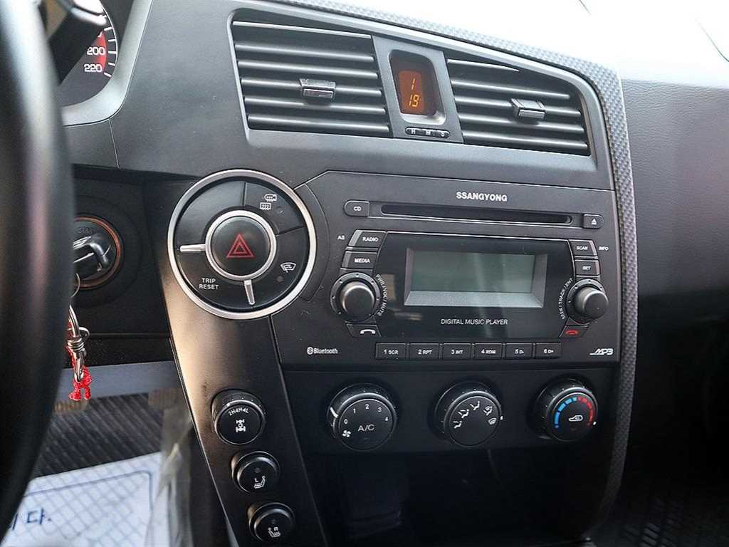 Ssangyong Korando 2015 Gris - Importación desde Corea - HF Imports Iquique - Foto 13