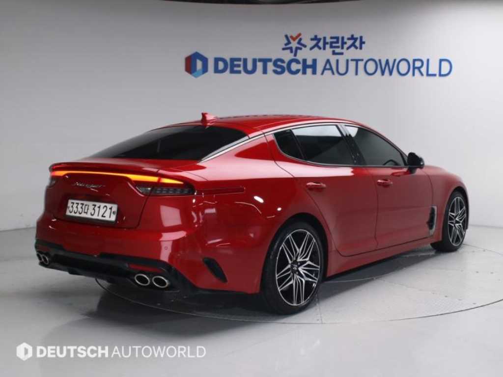 KIA Stinger - Vista 2