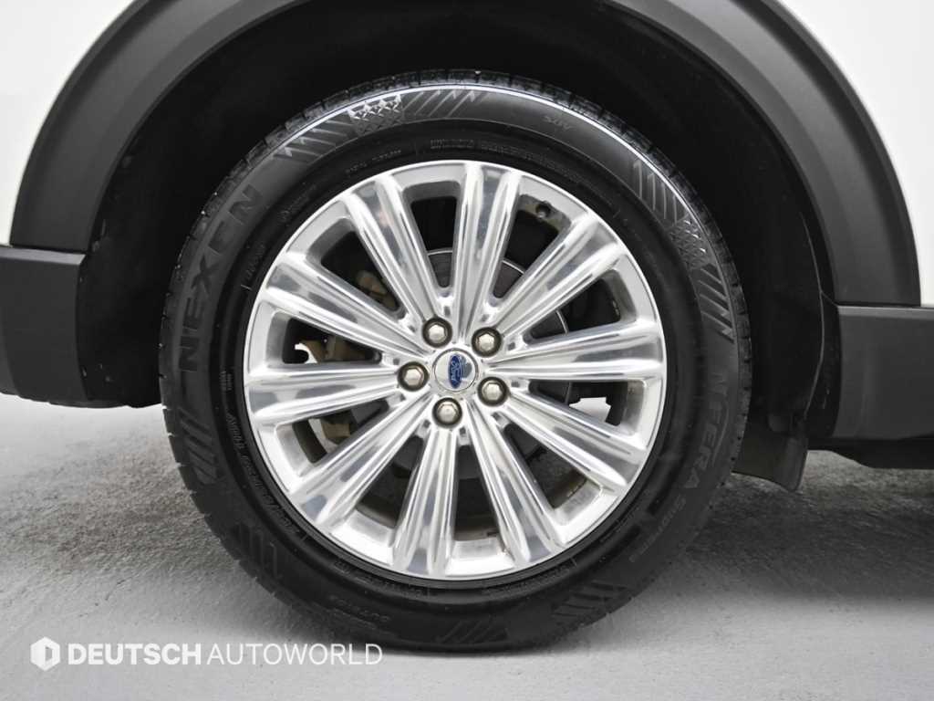 Ford Explorer - Vista 5