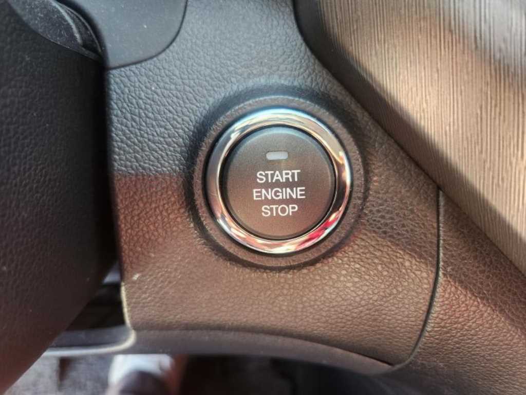 Ssangyong Tivoli - Vista 11