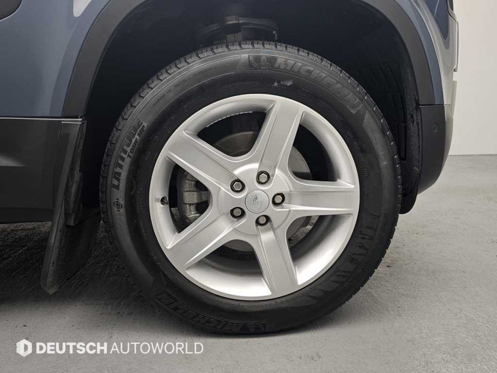 Land Rover Defender - Vista 5